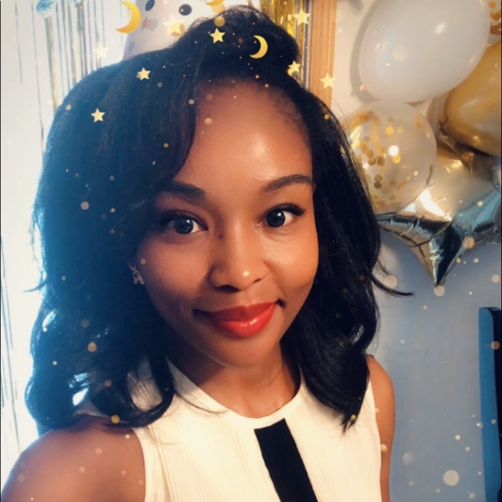 Meet your Posher, Cho Julia